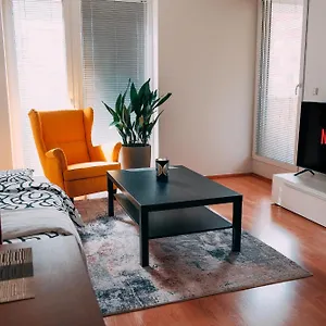  Apartmán U Metra, 4 Hoste, Parking Free, Blizko O2 Arena